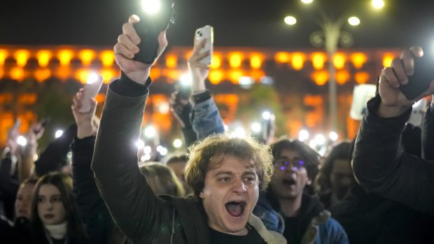 Protest pentru libertate și democrație în Piața Victoriei. Trupa Taxi, Victor Rebengiuc și alți artiști au confirmat prezența 