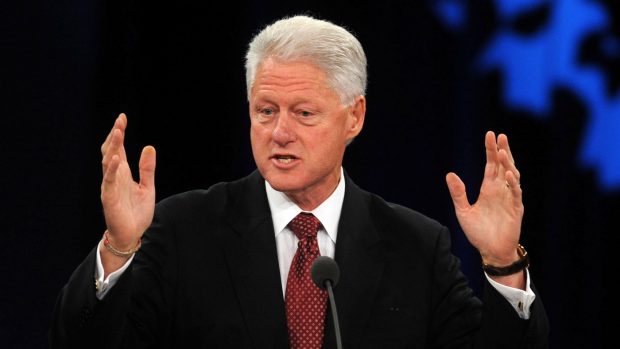 Bill Clinton a fost internat în spital. Fostul preşedinte american, sub observație, după ce a făcut febră