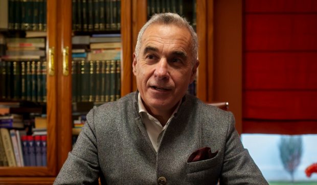 Primarul orașului în care a locuit Călin Georgescu zece ani, în Austria, nu știe din ce trăia românul care avea acolo case de jumătate de milion de euro