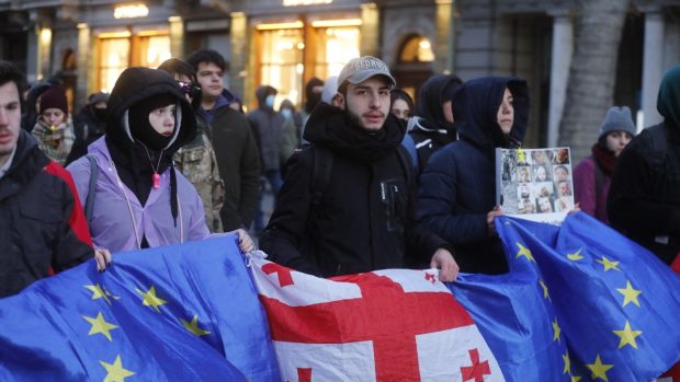 Georgia, în fața unui test identic cu cel al României. Parlamentul, pe cale să numească un președinte pro-rus
