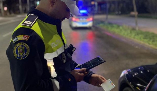 Cum poți afla câte puncte amendă ai acumulat fără să te duci la Poliție. Tot ce trebuie să ştie şoferii români despre amenzile primite în trafic
