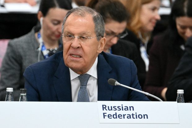 Serghei Lavrov se răstește la Malta, critică OSCE și amenință Occidentul cu „un război fierbinte”