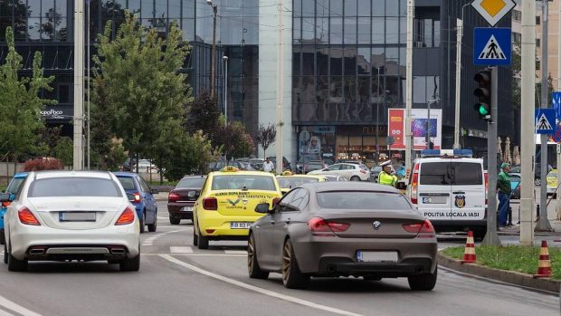 Șoferii din Iași vor putea merge și pe benzile speciale. Situațiile în care accesul va fi permis