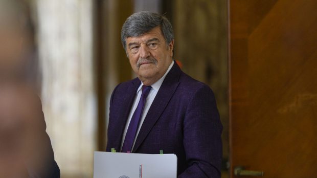 Marcel Ciolacu vrea ca Toni Greblă să fie demis de la șefia AEP: „Decizia o ia Parlamentul”