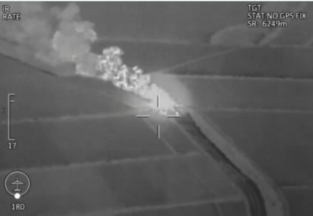 Tren rusesc cu 40 de vagoane-cisternă, distrus de ucraineni într-un atac combinat cu drone și rachete HIMARS | VIDEO