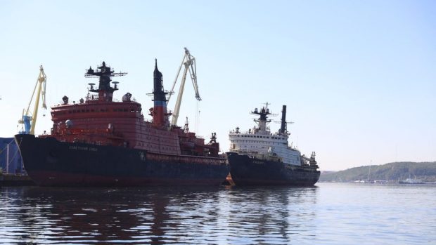 România aprobă 30 de cereri pentru exporturi de motorină în plină criză petrolieră. Spre ce țări vor merge carburanții