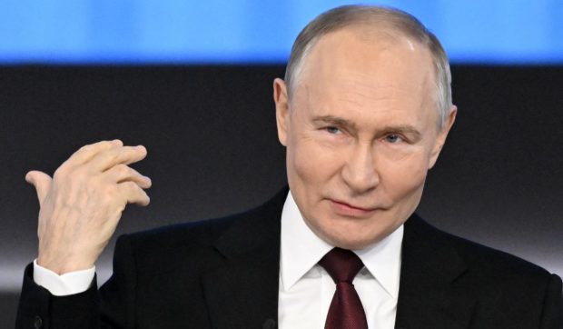 Vladimir Putin se laudă că a salvat Rusia, dar poziția țării este precară. Discurs de Anul Nou, la 25 de ani de la preluarea puterii