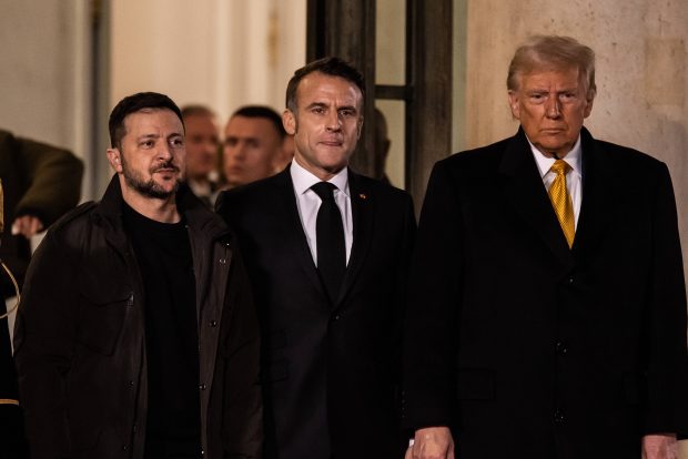 Donald Trump, după ce s-a întâlnit cu Volodimir Zelenski, la Paris: „Vrea să oprească nebunia” din Ucraina. Vladimir Putin, îndemnat la armistițiu