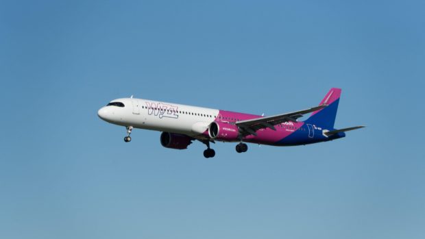 Wizz Air introduce două rute noi de pe aeroportul din Craiova și reia zborurile către alte două destinații
