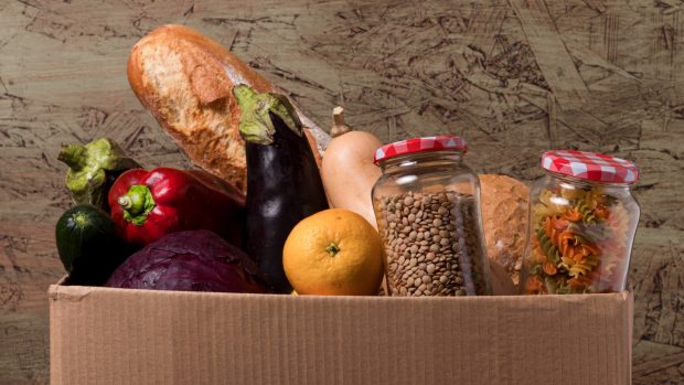 România are un deficit comercial agroalimentar de peste 2,5 miliarde de euro. Cele mai importate alimente sunt pâinea, carnea de porc și brânza