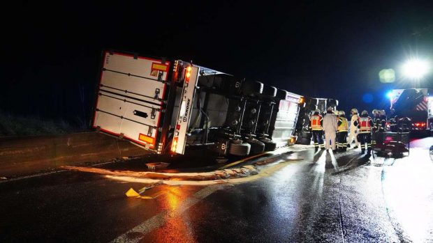 Accidentul provocat de un șofer român de TIR a determinat schimbarea limitei de viteză pentru camioane, pe o autostradă din Germania