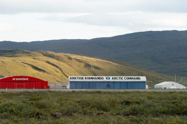 Danemarca îi răspunde lui Donald Trump crescându-și prezența militară în Groenlanda