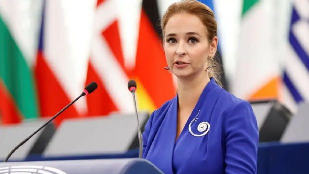 Cine e Alice Teodorescu Mawe, românca din Parlamentul European aleasă în Suedia și care e considerată „cel mai deschis aliat european al Israelului”