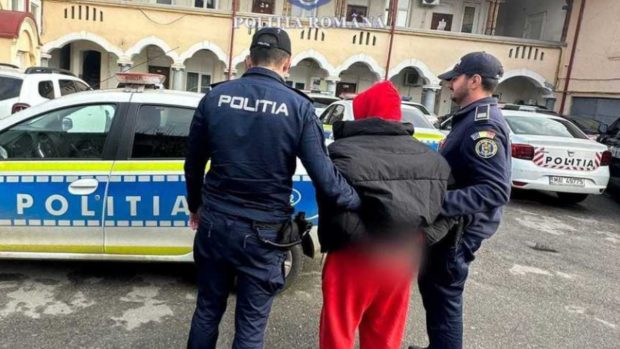 În Craiova, un bărbat urmărit internațional pentru trafic de migranți a fost prins cu ajutorul aplicației eDac