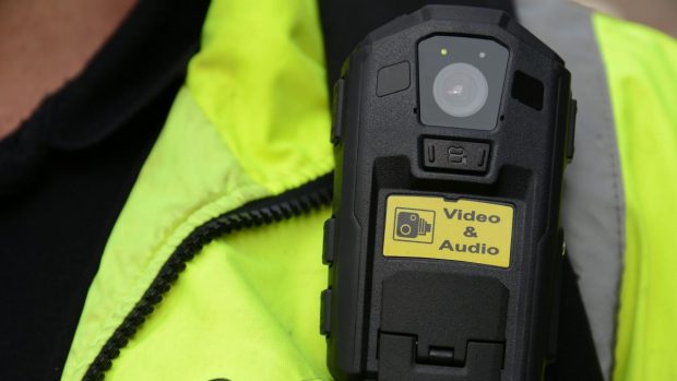 Controlorii din Brașov vor purta dispozitive de înregistrare audio-video. Blatiștii nu mai au nicio șansă