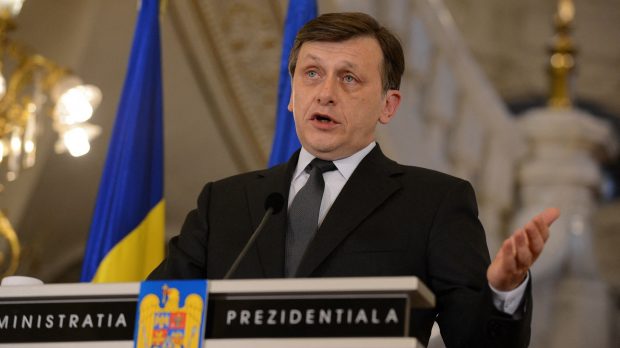 PSD l-a validat pe Crin Antonescu candidat al coaliției la alegerile prezidențiale din 2025