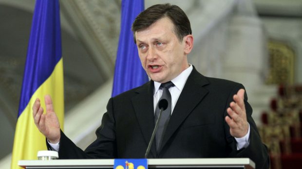 Crin Antonescu, atac la românii care l-au votat pe Călin Georgescu: „Cum au votat cu o fantomă? Un drog ieftin și distrugător”