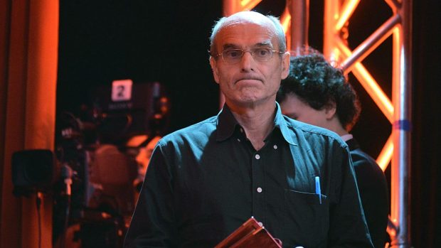 Cristian Tudor Popescu, îngrozit de un fake news cu ora exactă, la Radio România Actualități: „Niciodată n-a fost mai intensă senzația de mașinărie care o ia razna”