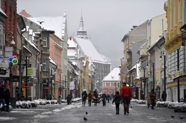 Cu cât s-au scumpit apartamentele din România în ultimii 25 de ani. Creștere record în Brașov: 1.155% | Studiu Imobiliare.ro