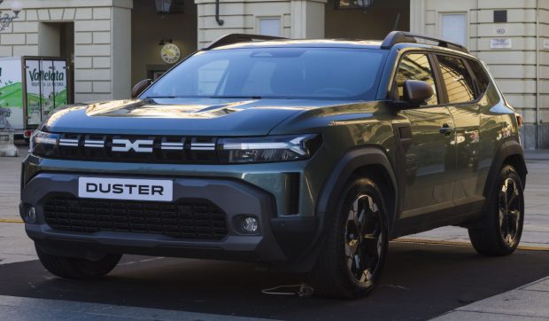 Noile modele de Dacia fac furori în rândul românilor, care cumpără cele mai scumpe variante