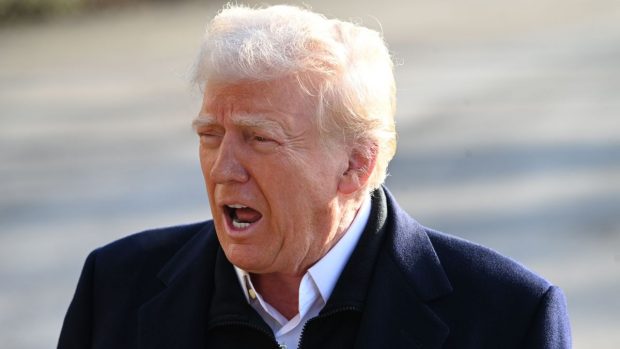 Donald Trump, luat în colimator după primele decizii ca președinte al SUA: „A încălcat legea”. Cine e senatorul care nu a avut milă de republican