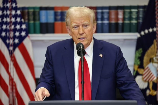Donald Trump îl amenință pe Vladimir Putin cu sancțiuni dacă nu va negocia pe tema Ucrainei