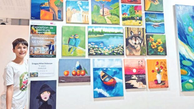 Dragoș Dobocan, tânărul artist din Oradea care, la doar 12 ani, și-a expus lucrările în locuri precum Paris, Dubai și Praga