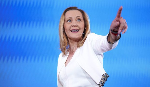 Elena Lasconi, despre posibilitatea de a se retrage din cursa electorală: „De ce să nu avem un tur doi cu mine și Nicușor Dan?”