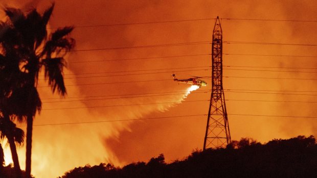 Nou bilanț al incendiilor din Los Angeles: 11 morți și 10.000 de clădiri au fost distruse