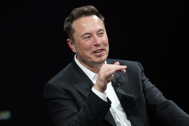 Elitele și „poporul” sunt în competiție sinucigașă. Nebunia lui Elon Musk