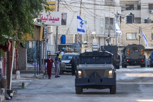 Israelul a lansat o nouă operațiune militară, „Zidul de Fier”, în Cisiordania: șase morți și 35 de răniți în primele ore. Reacția Hamas