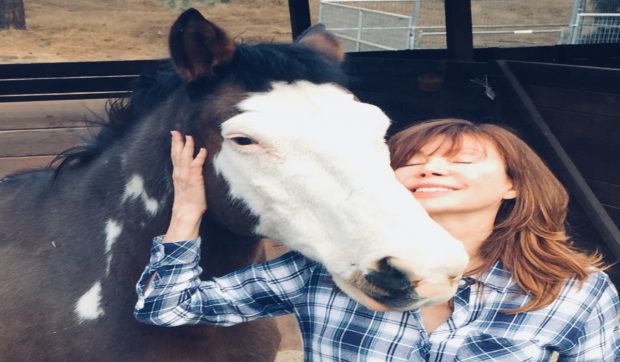 Cum arată Pamela din Dallas. Victoria Principal împlinește astăzi 75 de ani