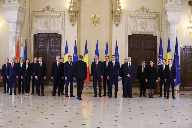 Înapoi în anii ’90. Femeile-politician sunt pe cale de dispariție în funcțiile de top ale coaliției