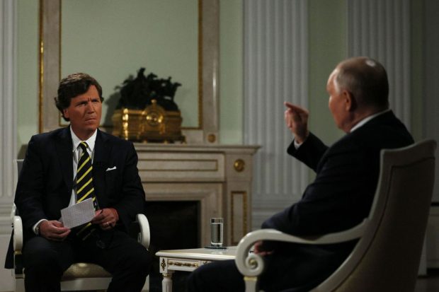Tucker Carlson susține că administrația Biden a încercat să-l omoare pe Vladimir Putin, după ce Donald Trump a câștigat alegerile. Reacția Kremlinului