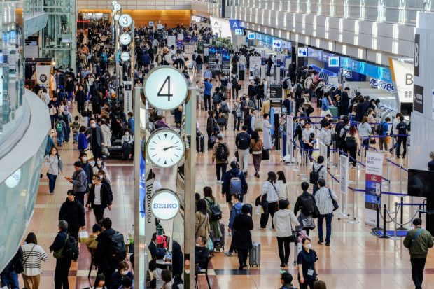 Un turist canadian a fost prins cu 15 kilograme de cocaină pe aeroportul din Tokyo. Unde a ascuns drogurile
