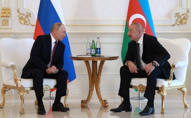 Președintele Ilham Aliev acuză Rusia și îl condamnă pe Vladimir Putin pentru că a negat implicarea țării sale în accidentul aviatic din Kazahstan