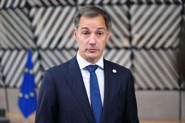 Tentativă de atac cu cuțitul la biroul premierului belgian Alexander De Croo, dejucată de militari