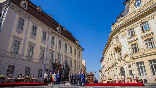 Mormântul din Sibiu al lui Samuel von Brukenthal, luat în vizor, baronul va fi deshumat. „Este important să investigăm, nu există dovezi clare”
