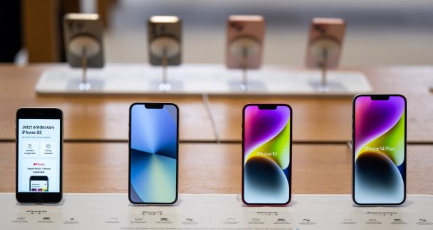 Apple va lansa un nou iPhone „ieftin”. Ce împrumută de la modelele „Pro”