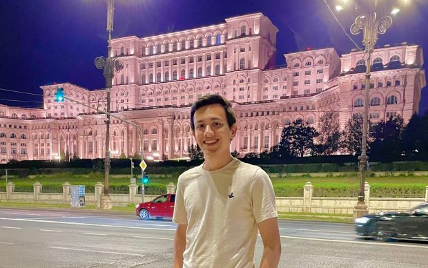 Juan Pablo, tânărul din Uruguay fascinat de limba română, pe care a învățat-o singur. „Frații mei latini, vă salut și sper să vă pot vizita din nou într-o zi!”