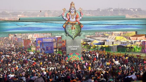 Ce este Kumbh Mela, cel mai mare festival religios din India unde mii de oameni s-au călcat în picioare 