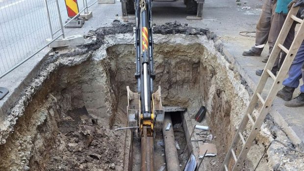 Peste 1.000 de blocuri din București nu au căldură și apă caldă, cel mai afectat fiind sectorul 5. Când se remediază avaria