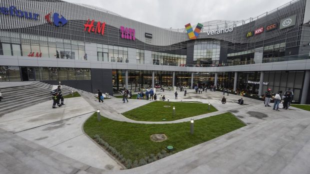 Mallul Veranda Obor din București a fost scos la vânzare. Cine se arată interesat să-l cumpere