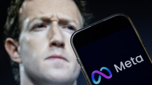 Mark Zuckerberg s-a supărat pe Apple și atacă dur compania condusă de Tim Cook