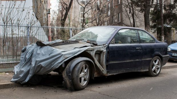 Lista mașinilor abandonate în Craiova care urmează să fie ridicate de angajații primăriei