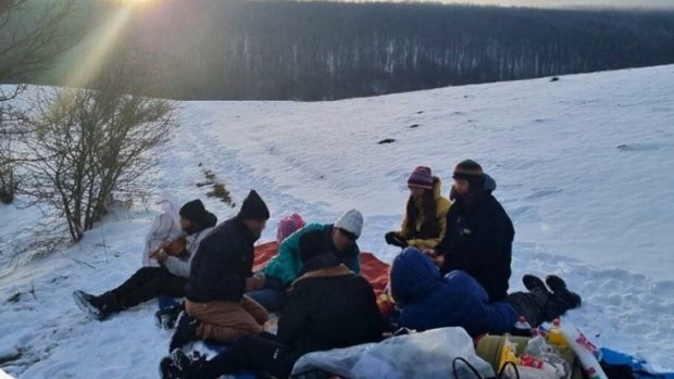 Trei adolescenți migranți au murit înghețați la graniță și polițiștii bulgari de frontieră sunt acuzați că au interzis salvarea lor
