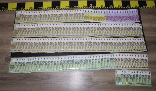 Apropiat al lui Horațiu Potra, prins de polițiști cu 40.000 euro cash la el, pe o stradă din Sectorul 5, în ziua protestului AUR
