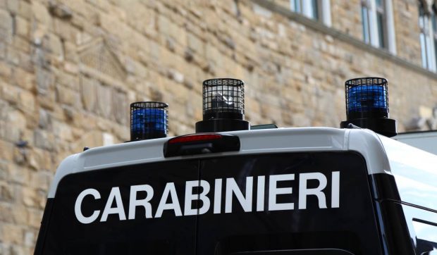 Româncă din Italia, condamnată la închisoare după ce a încercat să fure toată averea unui milionar. Frauda se ridică la două milioane de euro