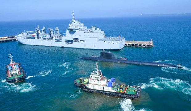 Chinezii și americanii, aproape față în față cu portavioanele în Oceanul Pacific