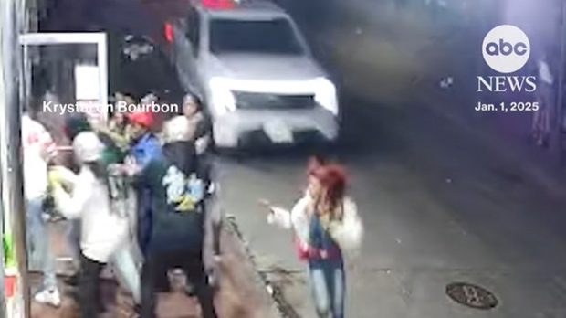 15 morți la New Orleans: noi imagini cu camioneta care accelerează prin mulțime, în timpul masacrului